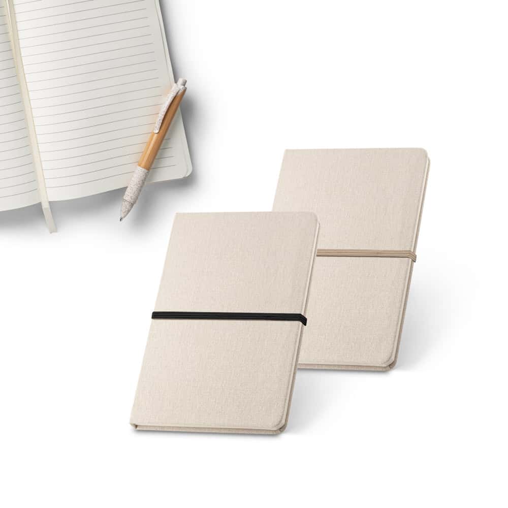 NERVAL. Caderno A5 de capa dura em linho (230 g/m²), com páginas pautadas